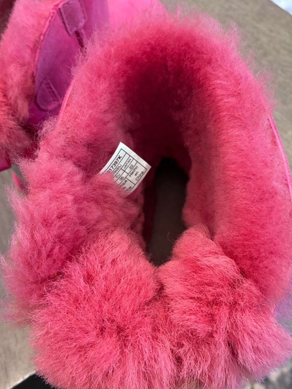 UGG Kids Bailey Bow Boots – Hot Pink – Size 3 – NWOT - Picture 5 of 6